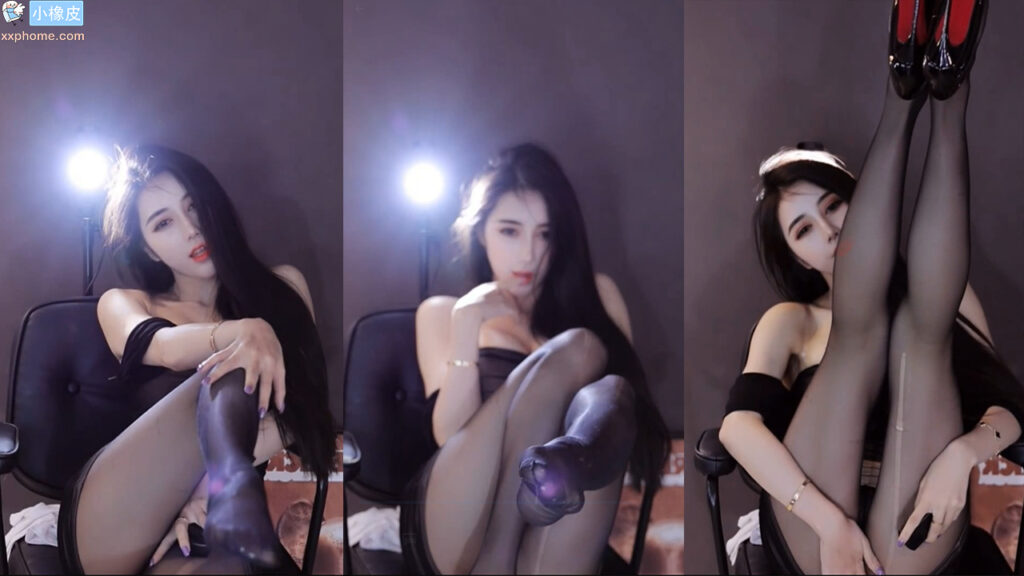 【虎牙 车老板】新土豪专属定制 包臀裙黑丝秀足!赞 (1V/292/3分22)